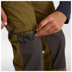 Craghoppers Kid's Kiwi Cargo Convertible Trousers - Walking Trousers -Active Style Store craghoppers kids kiwi cargo convertible trousers walking trousers detail 5