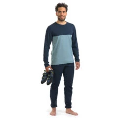 Stoic Hemp30 ValenSt. L/S - Longsleeve 12 Stoic Hemp30 ValenSt. L/S - Longsleeve -Active Style Store stoic hemp30 valenst l s longsleeve detail 9